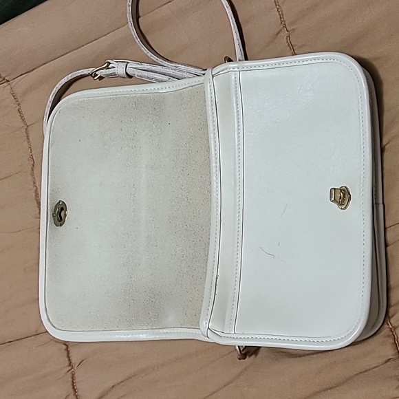 Coach Vintage Croosbody Bag Handbag Cream Shoulder - Picture 6 of 11
